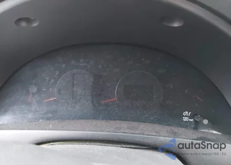 2011 Toyota Camry Xle z USA, uszkodzony, nr VIN 4T4BF3EK9BR211603